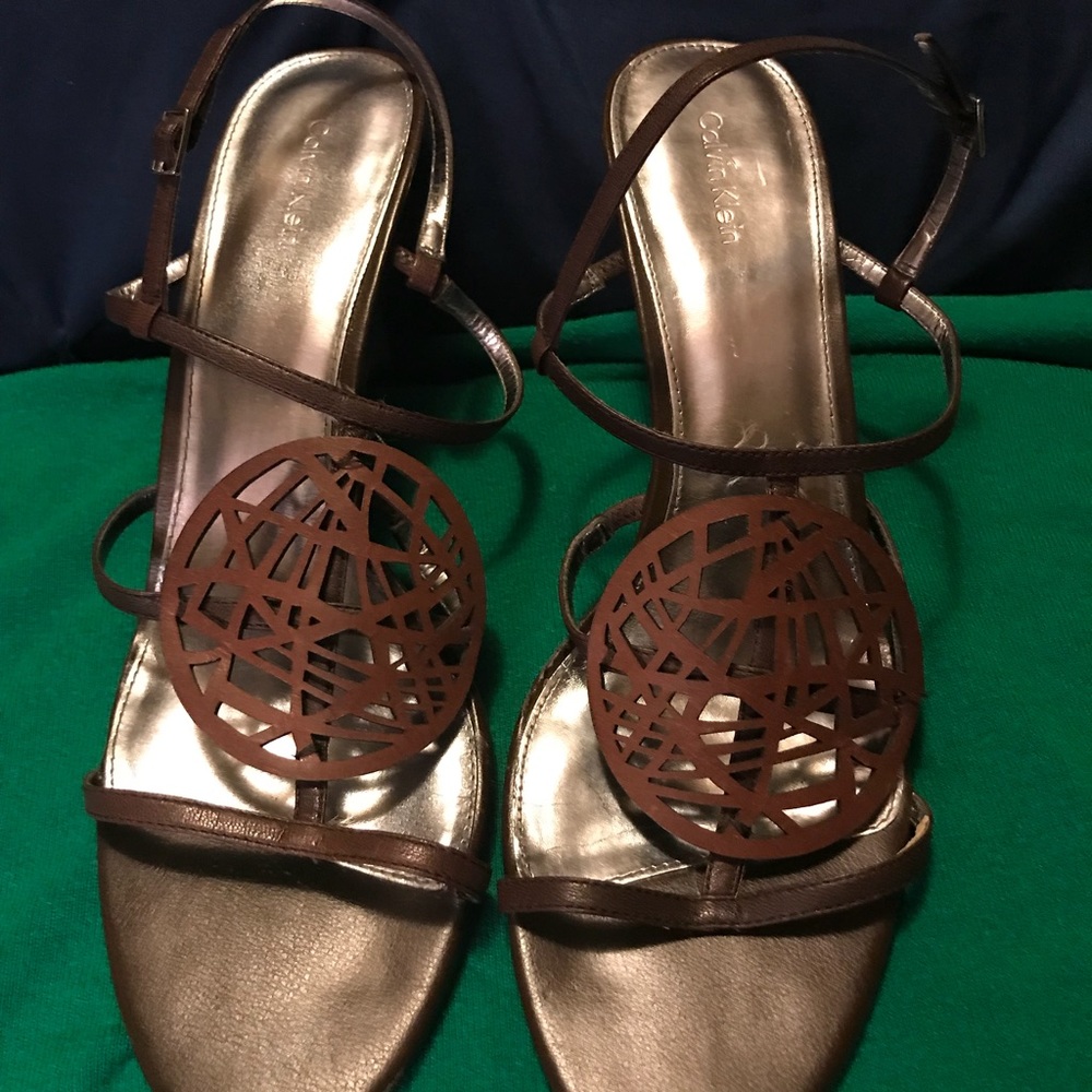 High heeled sandal